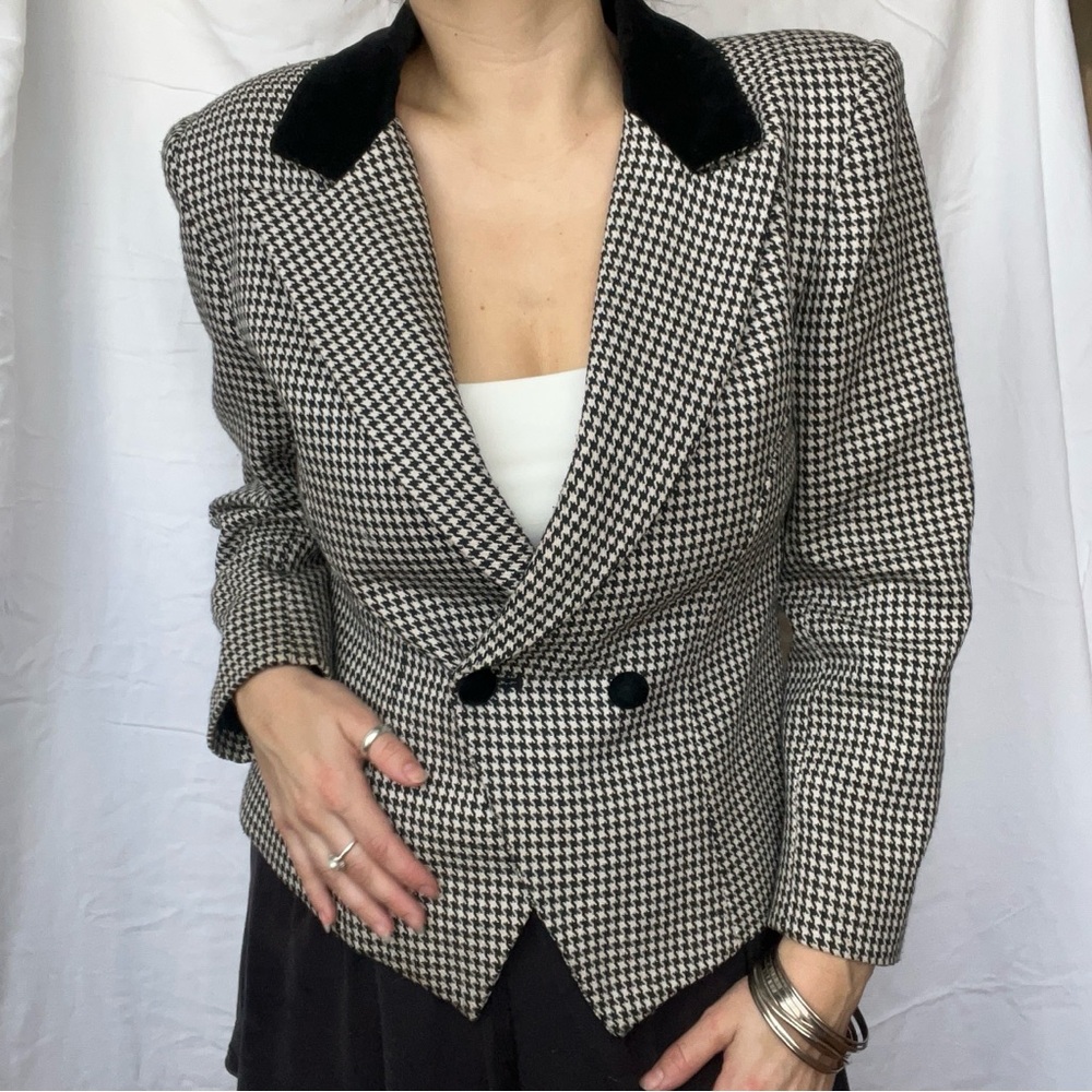 Women's Houndstooth Blazer with Black Accents